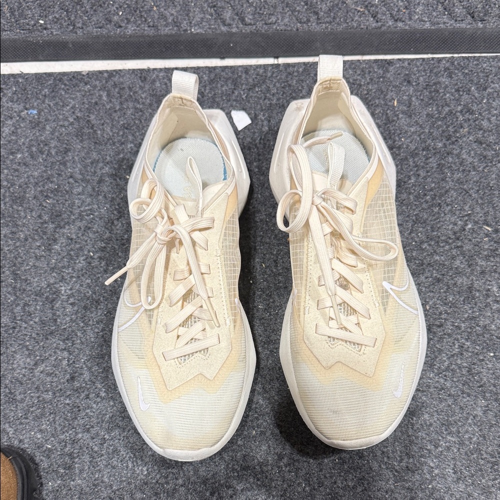 Nike Women's Cream Sneakers - Picture 2 of 5